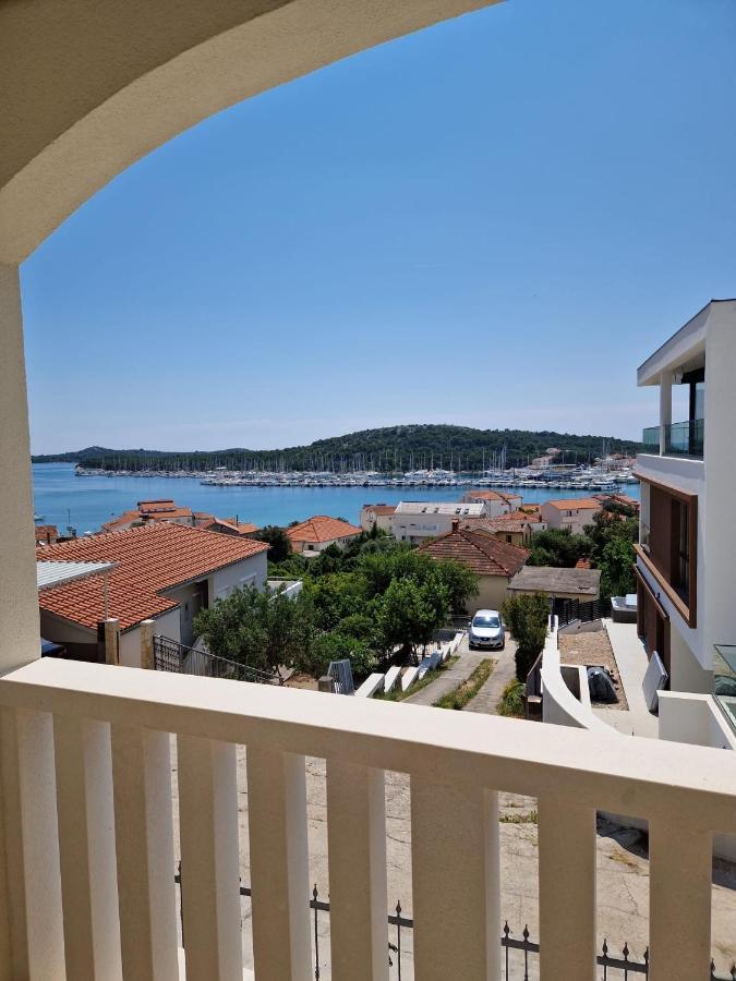 Apartments Sandra Rogoznica  Exterior photo